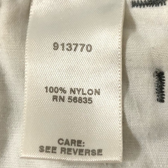 Cabela’s Outdoor Gray Nylon Convertible Zip Off Pants Size 12 - Picture 7 of 7